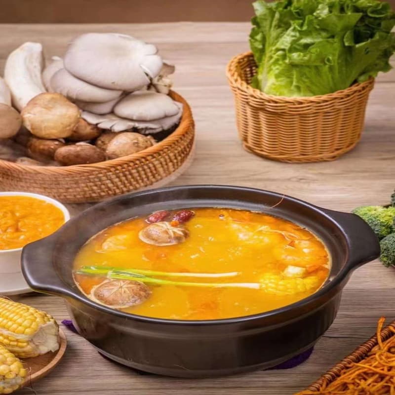 Carefully prepared nutritious golden soup hot pot base